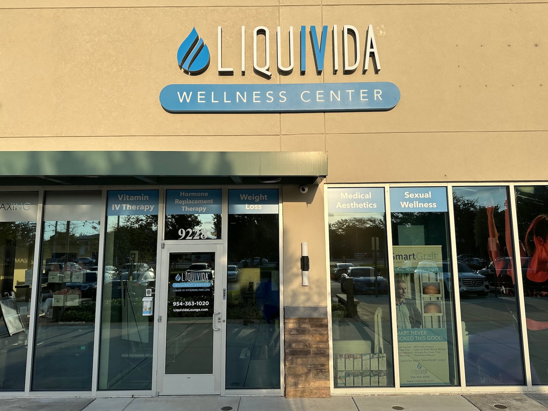 Liquivida Wellness Center Storefront at Coral Springs