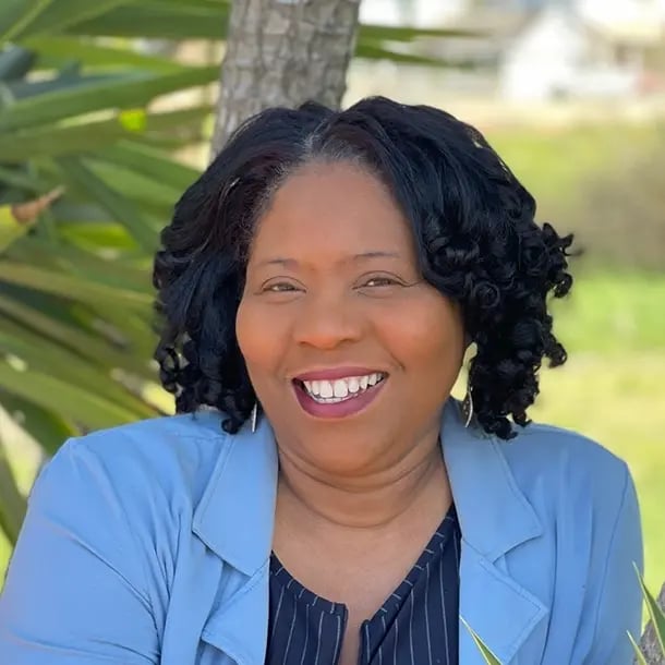 Anne Baylis is a Liquivida Affiliate